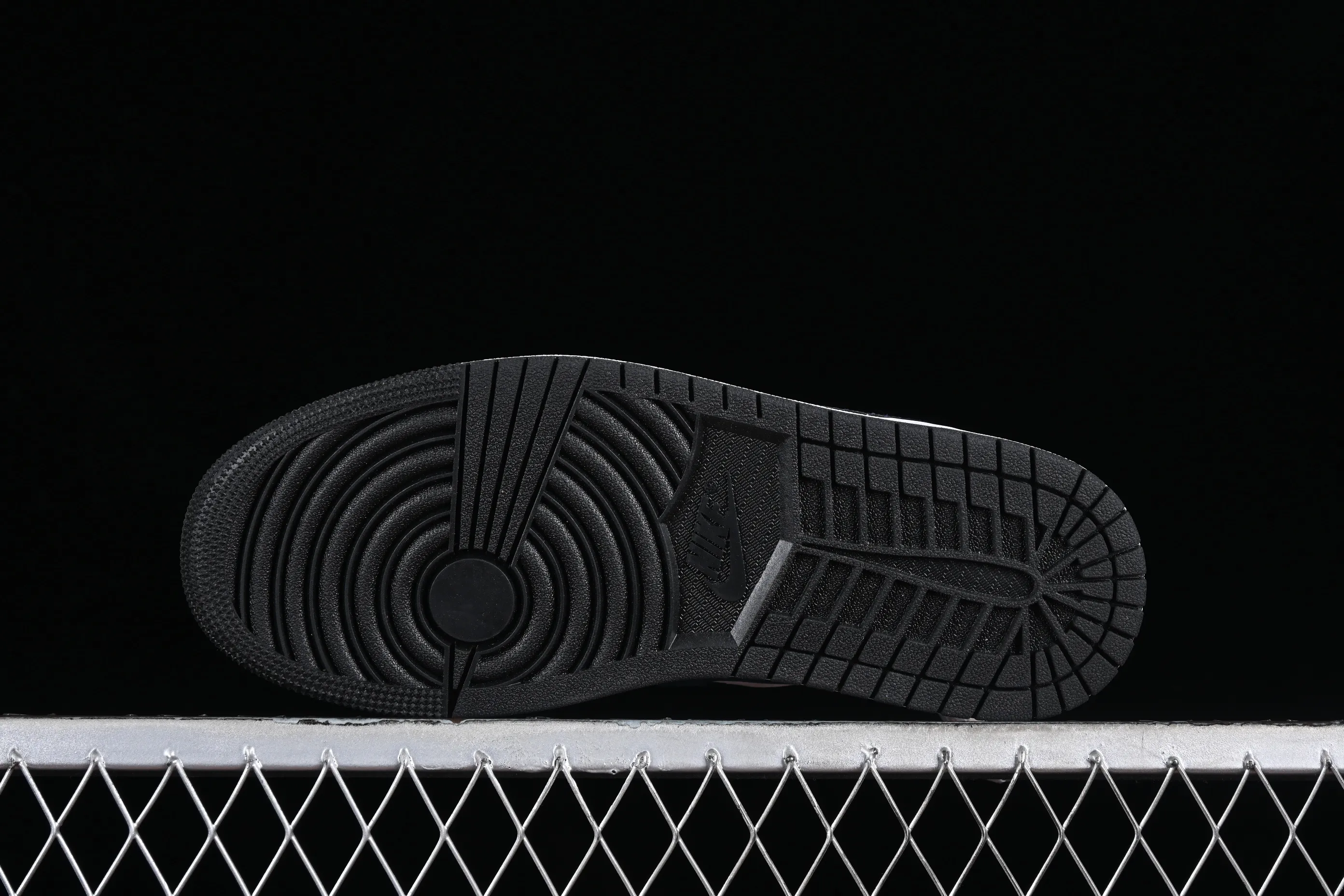 All categories Air Jordan Jordan series basketball shoes Air Jordan 1 Low Air Jordan 1 Low AJ1 Joe 1 black and white blue hook low-top cultural basketball shoes DC0774-040